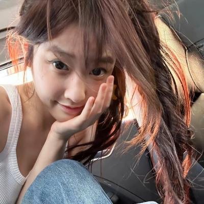 攀岩女孩儿